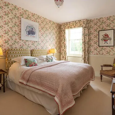 Bell Flat In Broughton Hall *
